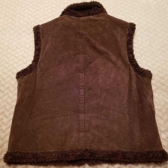 Retro Suede Vest - Picture 4 of 5